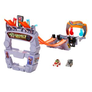 fisher price Hot Wheels Racerverse Star Wars Track Set With 2 Racers inspired By Star Wars: Grogu & The Mandalorian